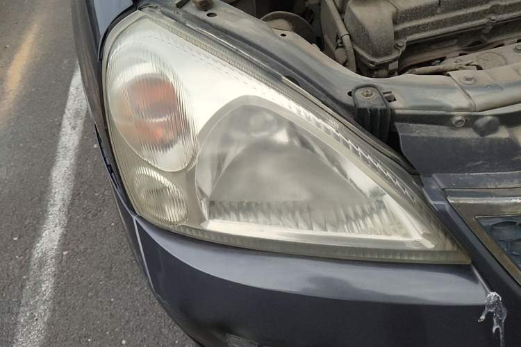 Used Suzuki Liana  Right Front Headlight