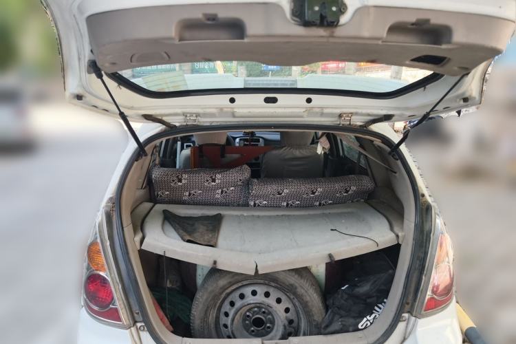 Used Suzuki Liana 2012 Sedan 1.4 VVT Manual Luxury Model Trunk