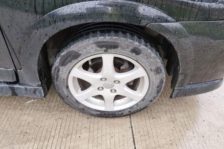 Used Suzuki Liana 2013 Hatchback 1.4L Manual Luxury Model Right Front Wheel Hub
