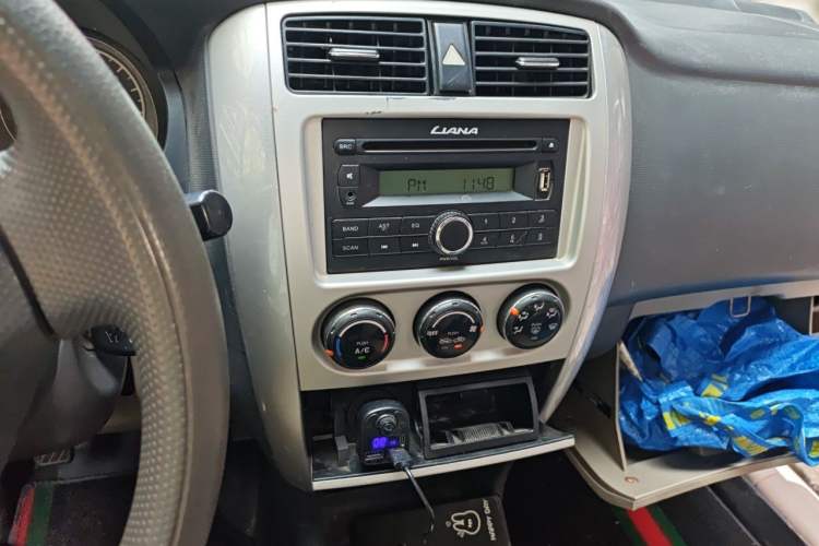 Used Suzuki Liana 2013 Hatchback 1.4L Manual Standard Model 2 Audio And AC Panel