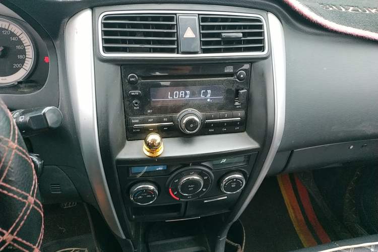 Used Suzuki Liana 2013 Hatchback 1.4L Manual Standard Model 2 Audio And AC Panel