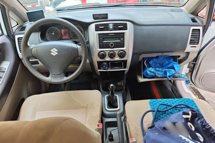 Used Suzuki Liana 2013 Hatchback 1.4L Manual Standard Model 2 Center Console
