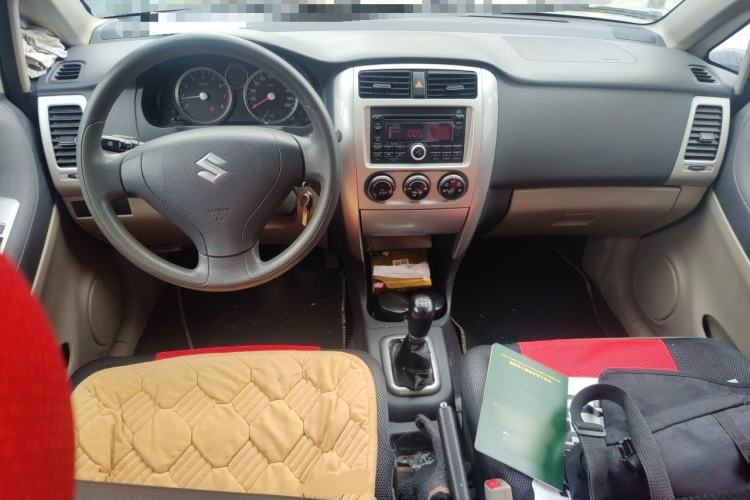 Used Suzuki Liana 2013 Hatchback 1.4L Manual Standard Model 2 Center Console