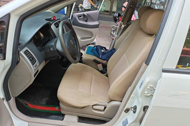 Used Suzuki Liana 2013 Hatchback 1.4L Manual Standard Model 2 Driver Seat