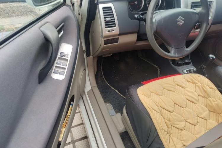 Used Suzuki Liana 2013 Hatchback 1.4L Manual Standard Model 2 Driver Seat