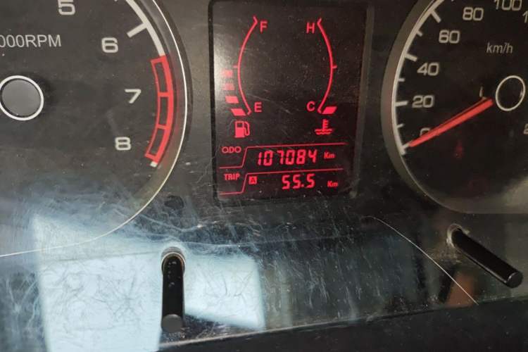 Used Suzuki Liana 2013 Hatchback 1.4L Manual Standard Model 2 Odometer Close Up