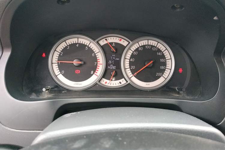 Used Suzuki Liana 2013 Hatchback 1.4L Manual Standard Model 2 Odometer Close Up