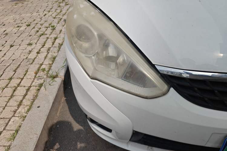Used Suzuki Liana 2013 Hatchback 1.4L Manual Standard Model A Right Front Headlight