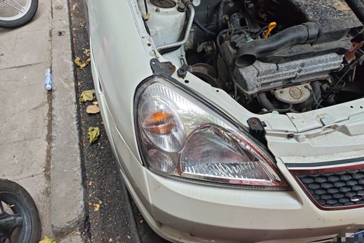 Used Suzuki Liana 2013 Hatchback 1.4L Manual Standard Model 2 Right Front Headlight