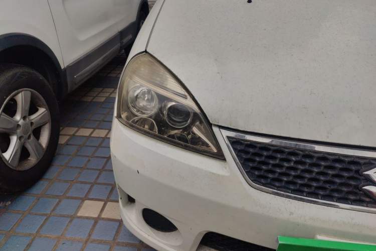 Used Suzuki Liana 2013 Hatchback 1.4L Manual Standard Model 2 Right Front Headlight