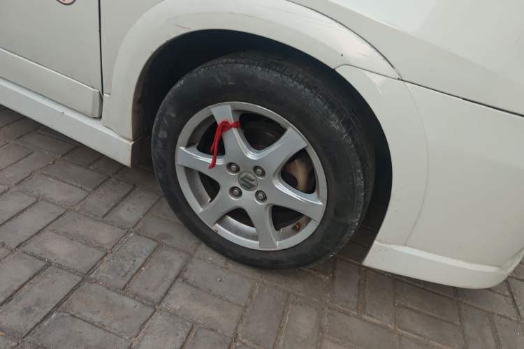 Used Suzuki Liana 2013 Hatchback 1.4L Manual Luxury Model Right Front Wheel Hub