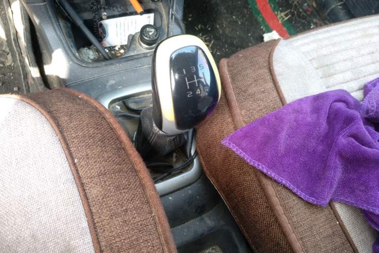Used Suzuki Liana A6 2014 Sedan 1.4L Manual Enjoyment Model Gear Lever
