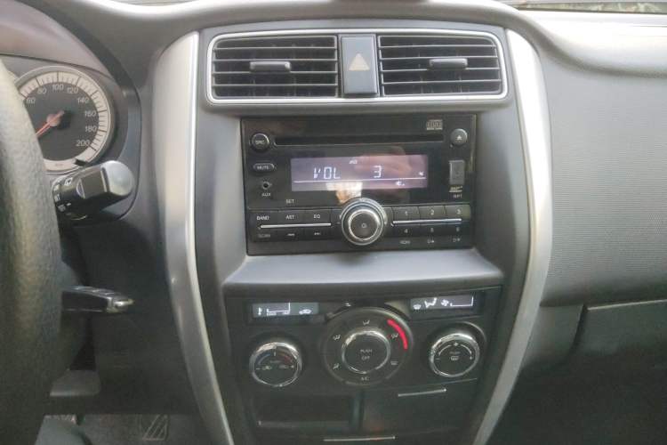 Used Suzuki Liana A6 2014 Hatchback 1.4L Manual Enjoyment Model Audio And AC Panel