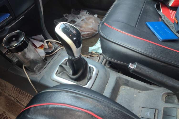 Used Suzuki Liana A6 2014 Hatchback 1.4L Manual Enjoyment Model Gear Lever