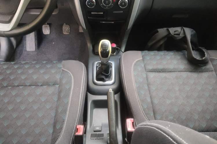 Used Suzuki Liana A6 2014 Hatchback 1.4L Manual Enjoyment Model Gear Lever