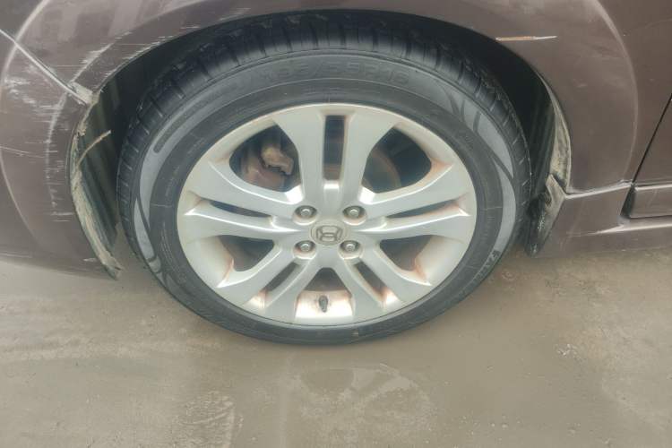 Used Suzuki Liana A6 2014 Sedan 1.4L Manual Dream Edition Left Front Wheel Hub