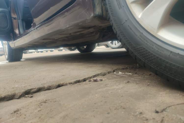 Used Suzuki Liana A6 2014 Sedan 1.4L Manual Dream Edition Left Side Sill
