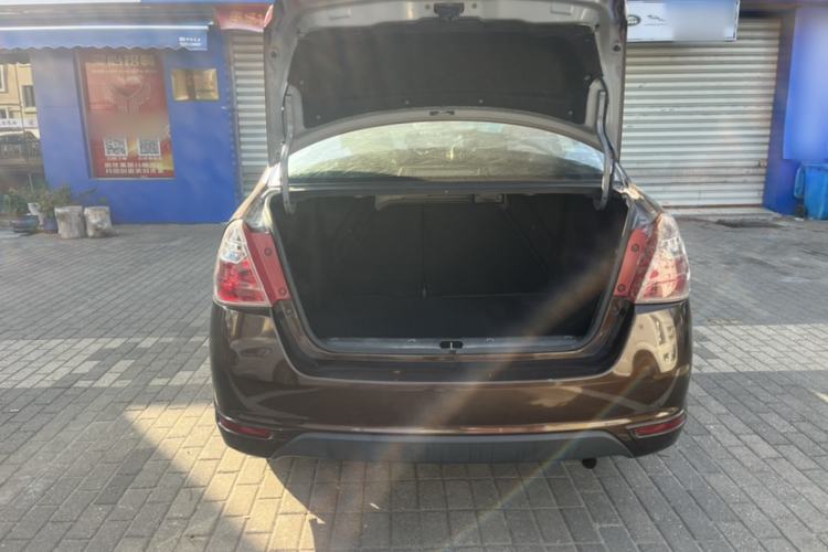 Used Suzuki Liana A6 2014 Sedan 1.4L Manual Dream Edition Trunk