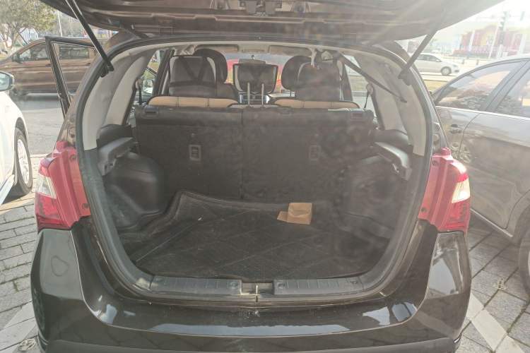 Used Suzuki Liana A6 2014 Hatchback 1.5L Automatic Ideal Model Trunk