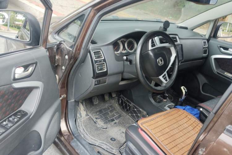 Used Suzuki Liana A6 2014 Sedan 1.4L Manual Dream Edition Driver Seat