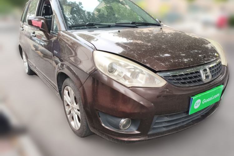 Used Suzuki Liana A6 2014 Hatchback 1.4L Manual Enjoyment Model Front Right 45 Deg