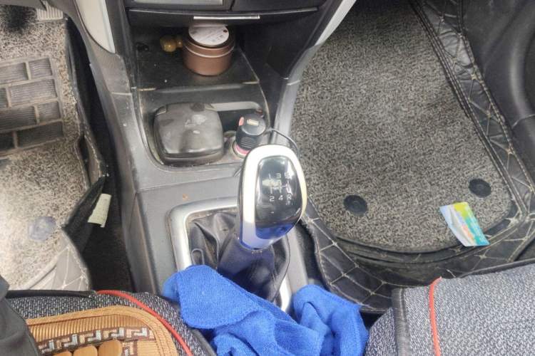 Used Suzuki Liana A6 2014 Sedan 1.4L Manual Dream Edition Gear Lever