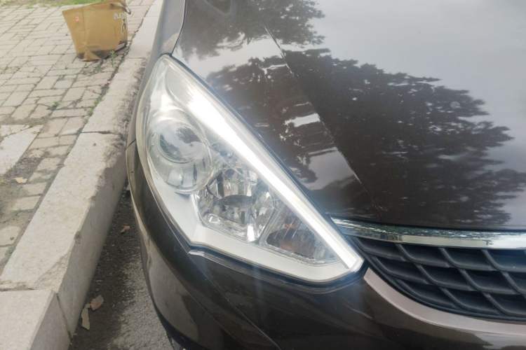 Used Suzuki Liana A6 2014 Sedan 1.4L Manual Dream Edition Right Front Headlight