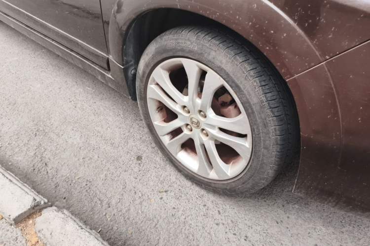 Used Suzuki Liana A6 2014 Hatchback 1.4L Manual Enjoyment Model Right Front Wheel Hub
