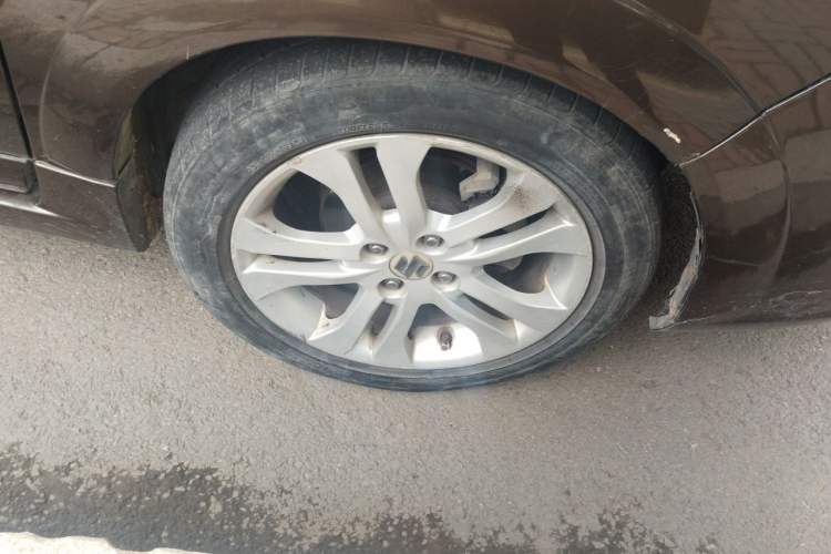 Used Suzuki Liana A6 2014 Sedan 1.4L Manual Dream Edition Right Front Wheel Hub