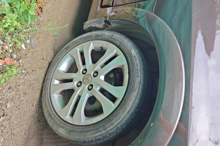 Used Suzuki Liana A6 2014 Hatchback 1.5L Automatic Ideal Model Right Front Wheel Hub