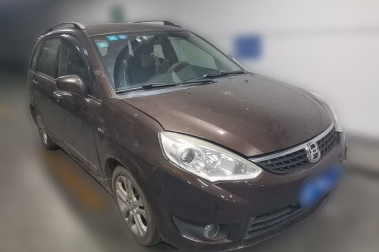 Used Suzuki Liana A6 2014 Hatchback 1.4L Manual Enjoyment Model Front Right 45 Deg