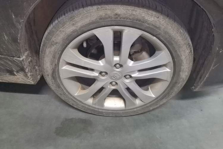 Used Suzuki Liana A6 2014 Hatchback 1.4L Manual Enjoyment Model Right Front Wheel Hub