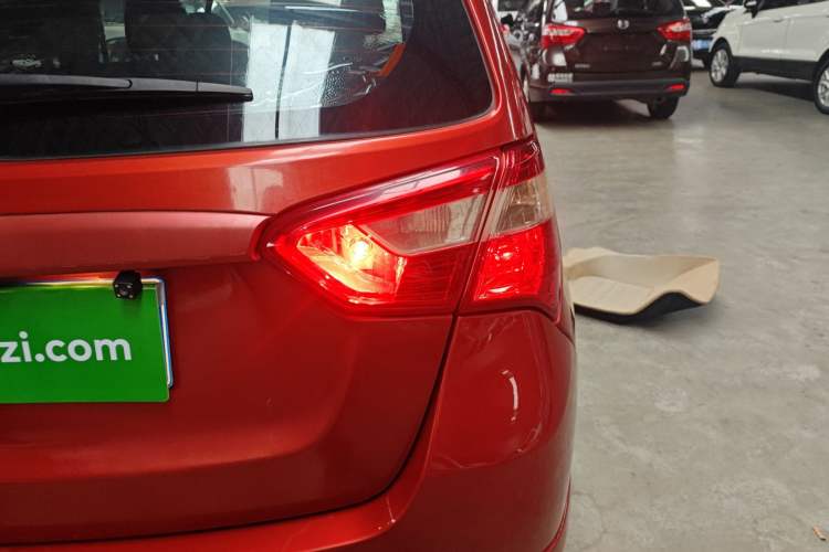 Used Suzuki Liana A6 2014 Hatchback 1.4L Manual Enjoyment Model Exterior 6