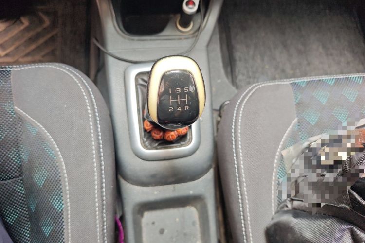 Used Suzuki Liana A6 2014 Hatchback 1.4L Manual Enjoyment Model Gear Lever