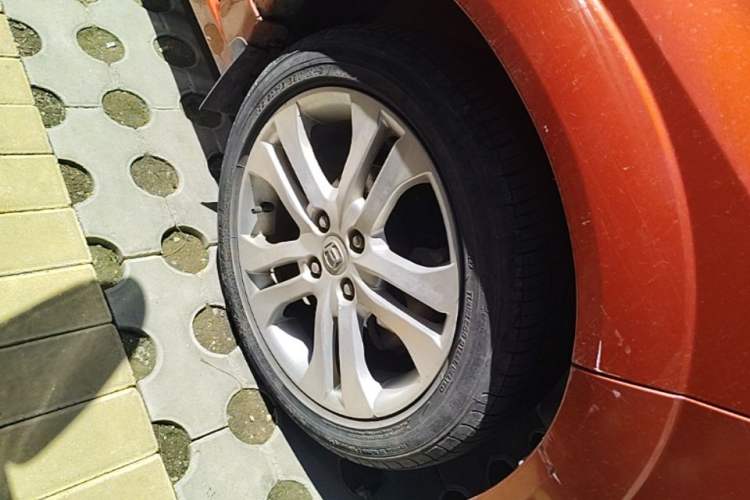 Used Suzuki Liana A6 2014 Hatchback 1.4L Manual Enjoyment Model Right Front Wheel Hub