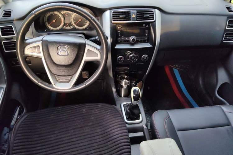 Used Suzuki Liana A6 2014 Hatchback 1.4L Manual Enjoyment Model Center Console