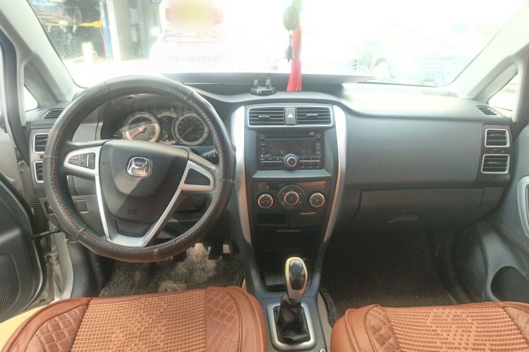 Used Suzuki Liana A6 2014 Hatchback 1.4L Manual Enjoyment Model Center Console