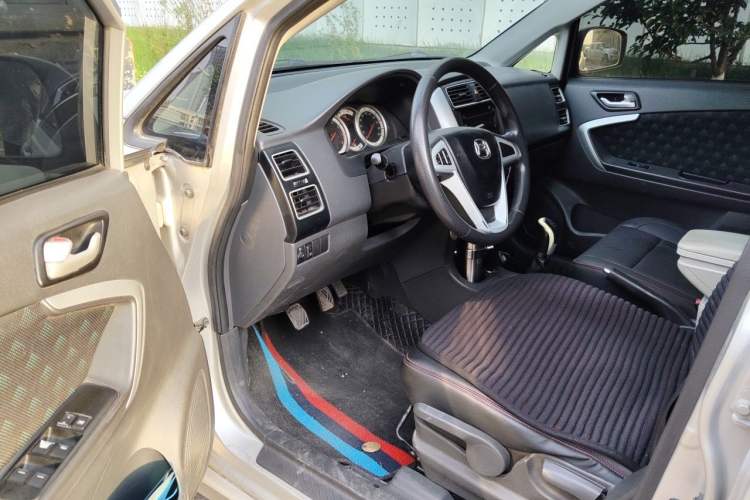 Used Suzuki Liana A6 2014 Hatchback 1.4L Manual Enjoyment Model Driver Seat