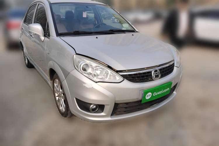 Used Suzuki Liana A6 2014 Sedan 1.4L Manual Enjoyment Model Front Right 45 Deg
