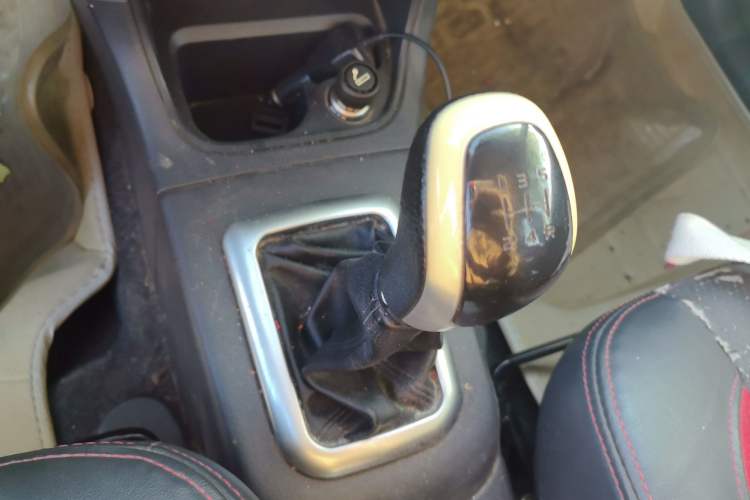 Used Suzuki Liana A6 2014 Hatchback 1.4L Manual Ideal Model Gear Lever