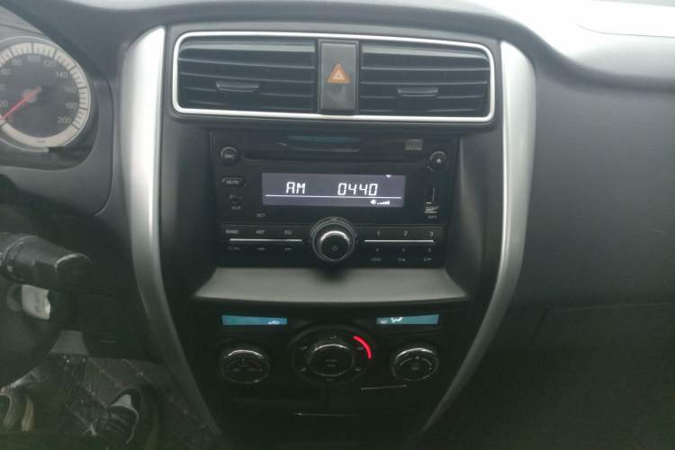 Used Suzuki Liana A6 2014 Hatchback 1.4L Manual Happiness Edition Audio And AC Panel