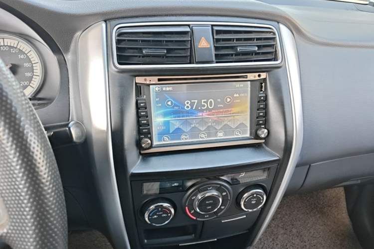Used Suzuki Liana A6 2014 Hatchback 1.5L Automatic Ideal Model Audio And AC Panel