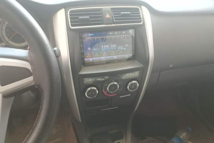 Used Suzuki Liana A6 2014 Hatchback 1.4L Manual Enjoyment Model Audio And AC Panel