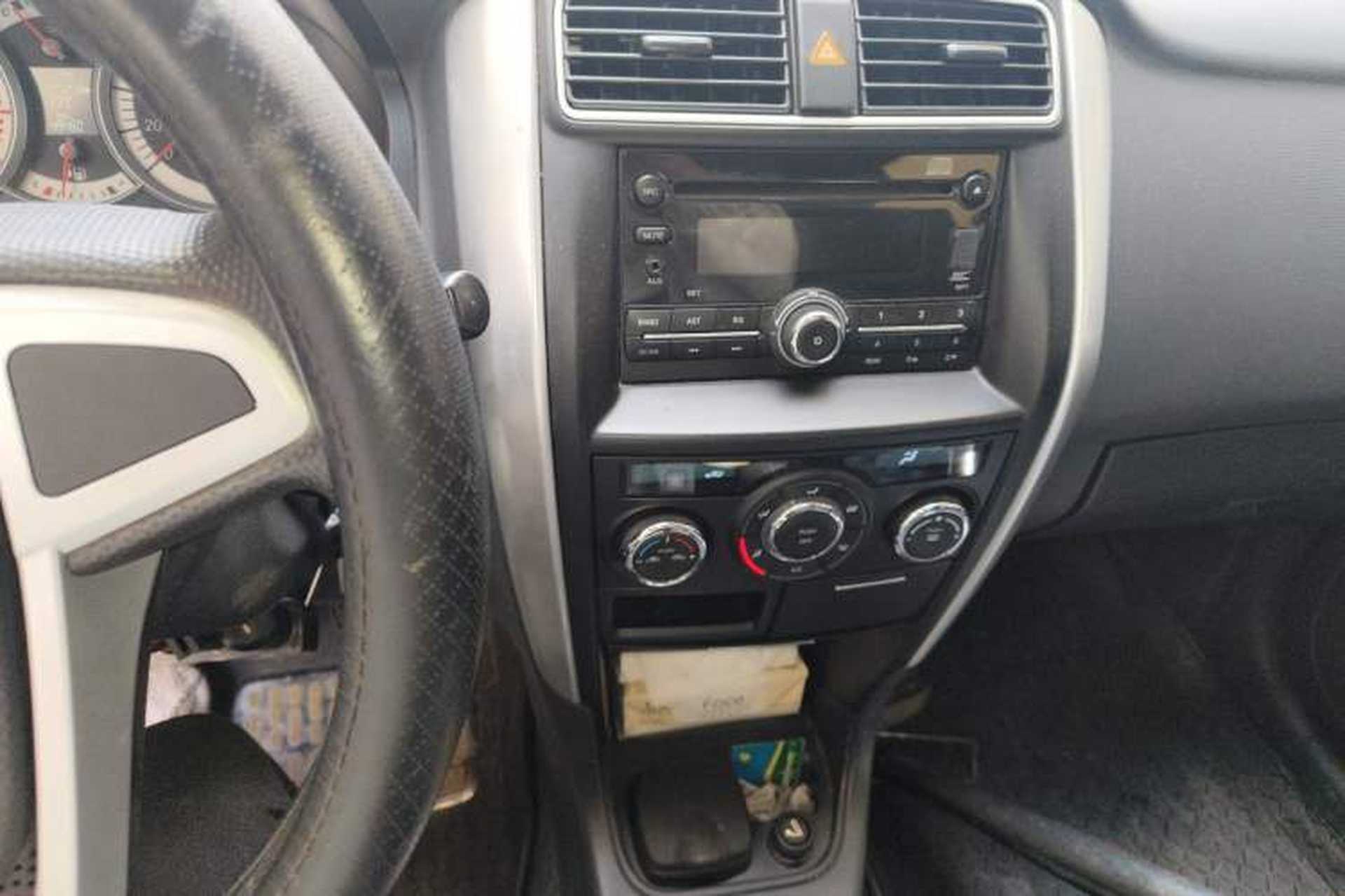 Used Suzuki Liana A6 2014 Hatchback 1.4L Manual Enjoyment Model Audio And AC Panel