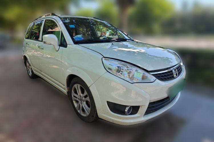 Used Suzuki Liana A6 2014 Hatchback 1.4L Manual Ideal Model Front Right 45 Deg
