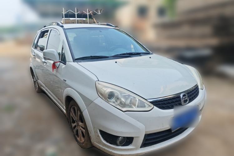 Used Suzuki Liana A6 2014 Hatchback 1.4L Manual Enjoyment Model Front Right 45 Deg