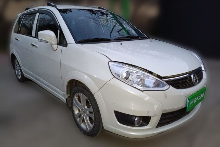 Used Suzuki Liana A6 2014 Hatchback 1.4L Manual Enjoyment Model Front Right 45 Deg