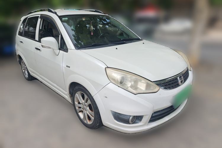 Used Suzuki Liana A6 2014 Hatchback 1.4L Manual Enjoyment Model Front Right 45 Deg