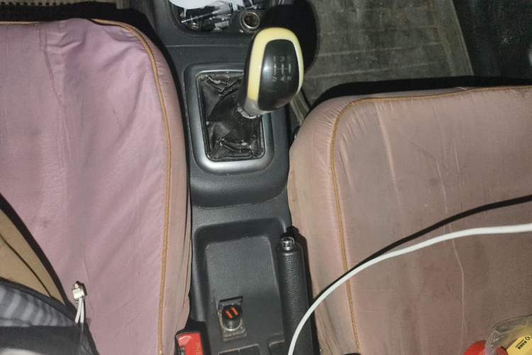 Used Suzuki Liana A6 2014 Hatchback 1.4L Manual Enjoyment Model Gear Lever