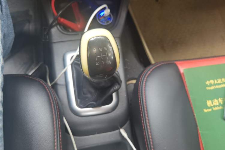 Used Suzuki Liana A6 2014 Sedan 1.4L Manual Enjoyment Model Gear Lever